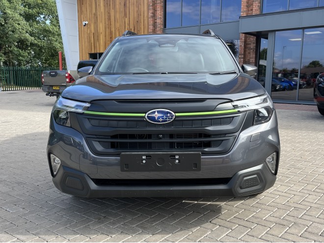 Subaru Forester 2.0i-S EU Field LC Magnetite Gray Metallic