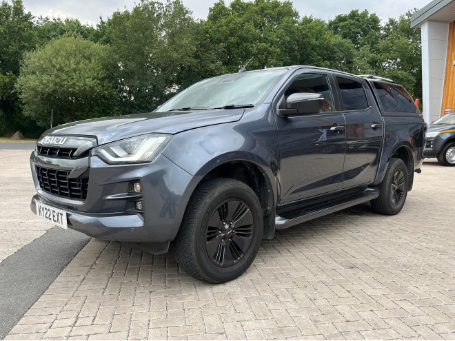 Isuzu D-Max V-Cross Auto Obsidian Grey