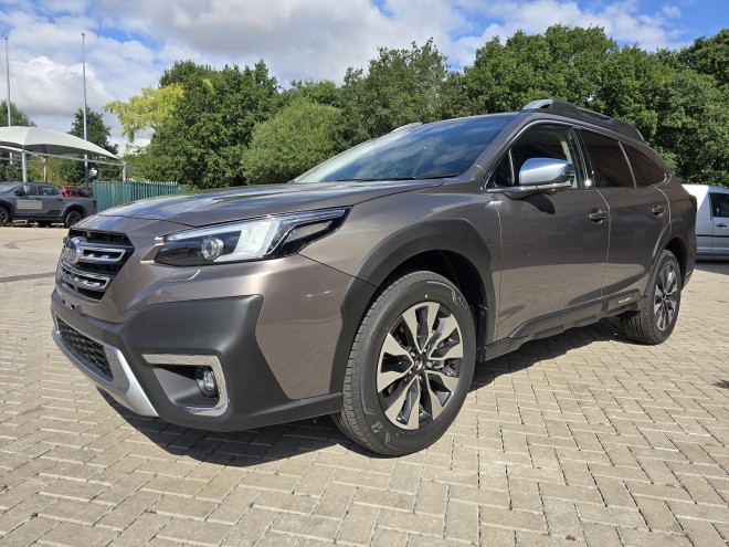 Subaru Outback 2.5i-T ES Touring Brilliant Bronze