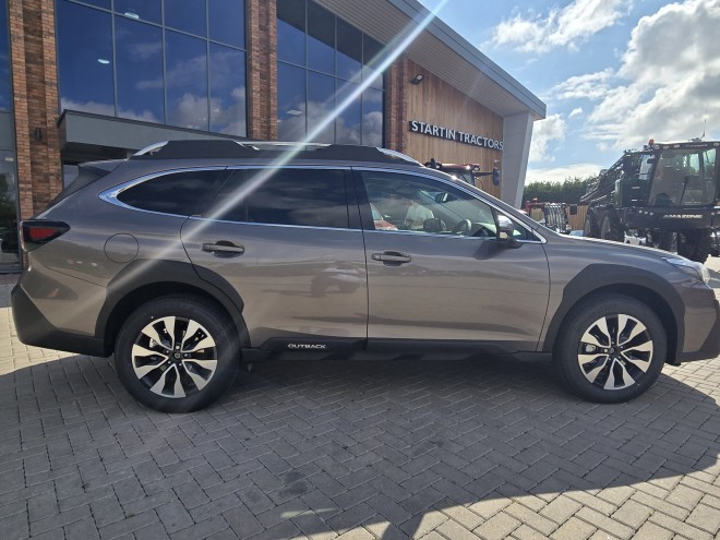Subaru Outback 2.5i-T ES Touring Brilliant Bronze