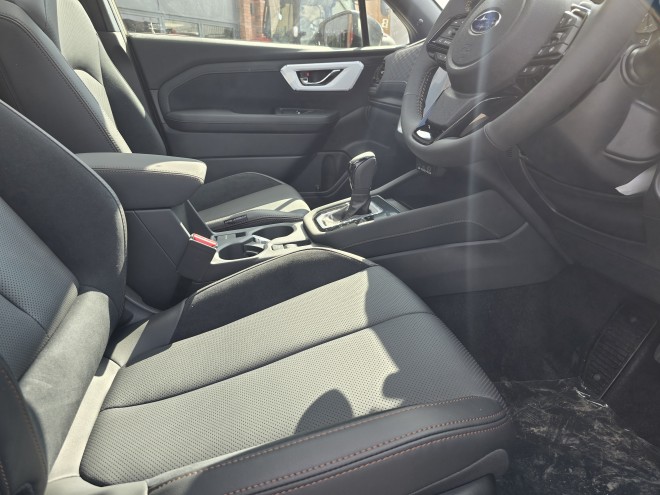 Subaru Forester 2.0i-S EU Touring Black FT Autumn Green Metallic