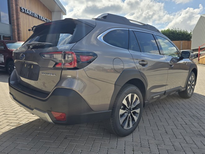 Subaru Outback 2.5i-T ES Touring Brilliant Bronze