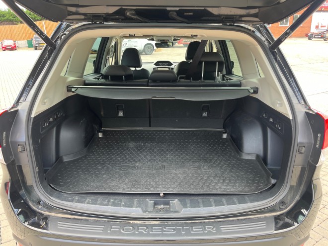 Subaru Forester 2.0i e-Boxer XE Premium 5dr Lineartronic