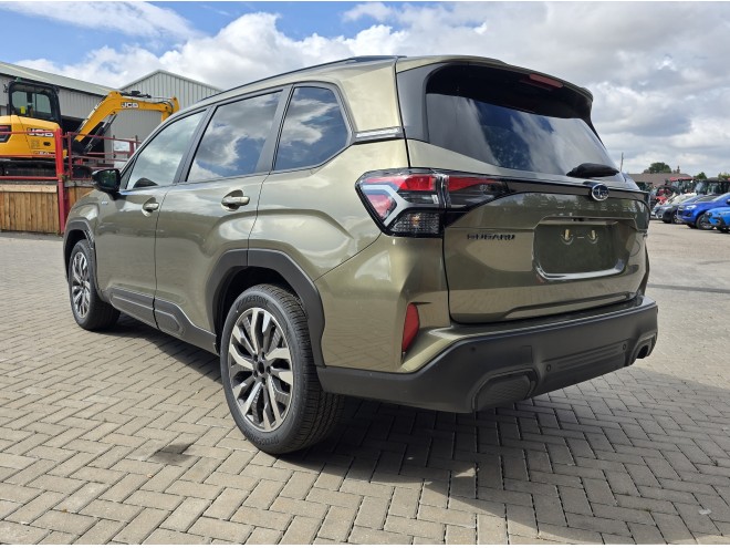 Subaru Forester 2.0i-S EU Touring Black FT Autumn Green Metallic