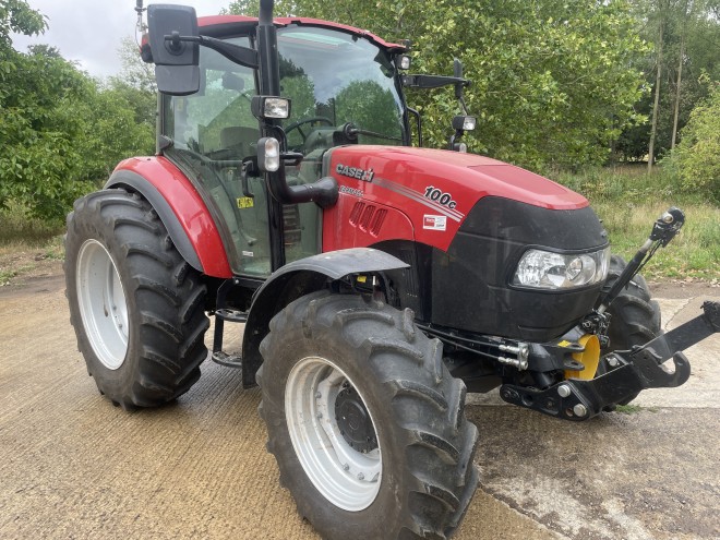 Case IH Farmall 100C Powershuttle Hi Lo C/W Front linkage and Front PTO