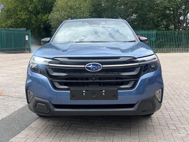 Subaru Forester 2.0i-S EU Touring Black FT Horizon Blue Pearl