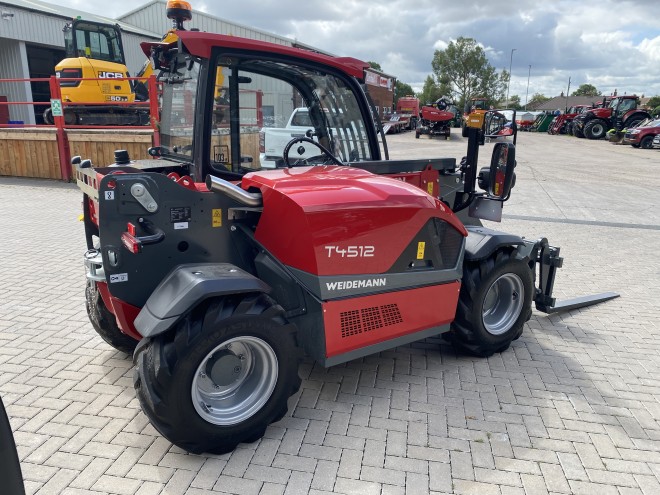 Weidemann 4512 T Premium with Euro headstock pallet tines Ex demo
