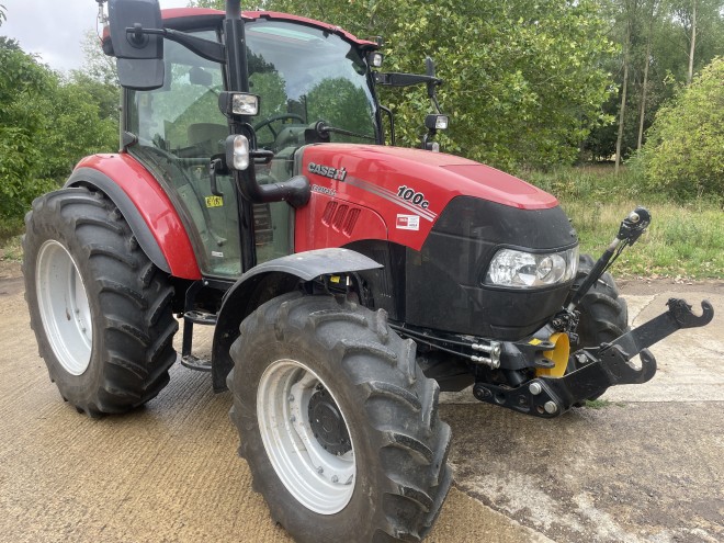 Case IH Farmall 100C Powershuttle Hi Lo C/W Front linkage and Front PTO