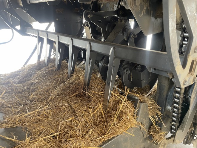 Massey Furguson 2190 120 x120 baler