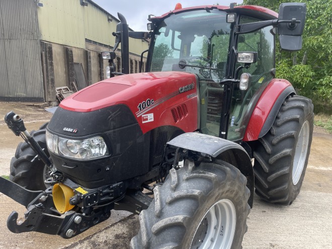Case IH Farmall 100C Powershuttle Hi Lo C/W Front linkage and Front PTO