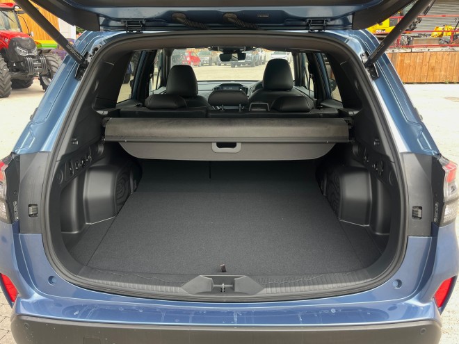 Subaru Forester 2.0i-S EU Touring Black FT Horizon Blue Pearl