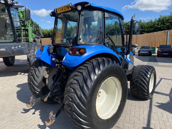 New Holland T4.75 Creep speed 40KPH