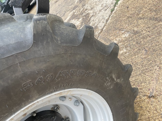 Case IH Farmall 100C Powershuttle Hi Lo C/W Front linkage and Front PTO