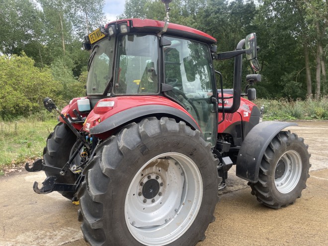 Case IH Farmall 100C Powershuttle Hi Lo C/W Front linkage and Front PTO