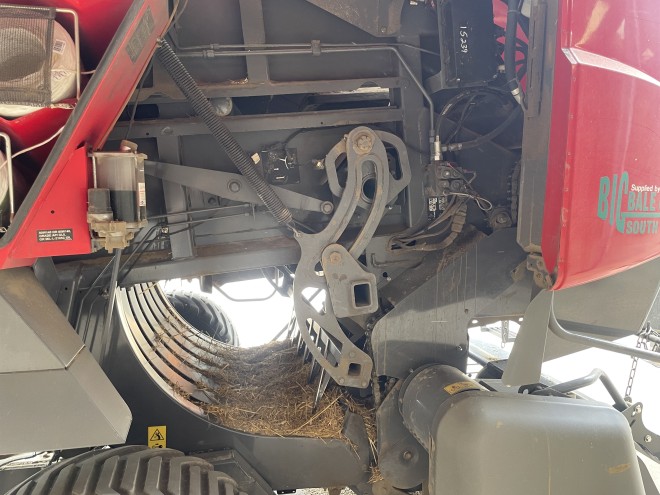 Massey Furguson 2190 120 x120 baler