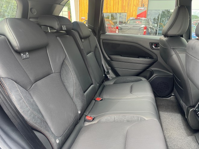 Subaru Forester 2.0i-S EU Touring Black FT Horizon Blue Pearl