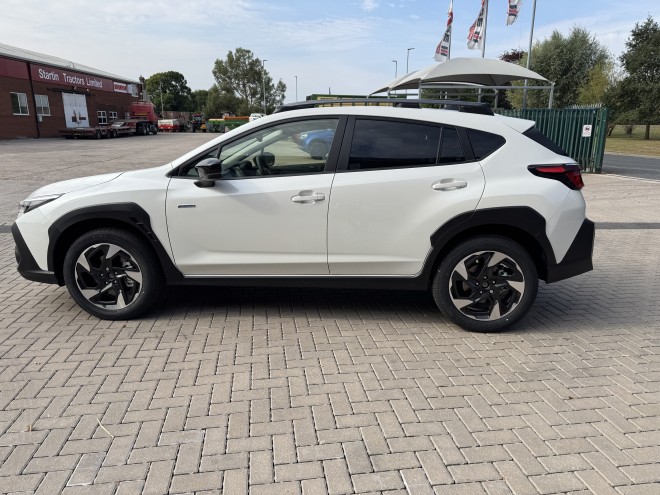 Subaru Crosstrek Touring 2.0 e-Boxer AT AWD Crystal White Pearl