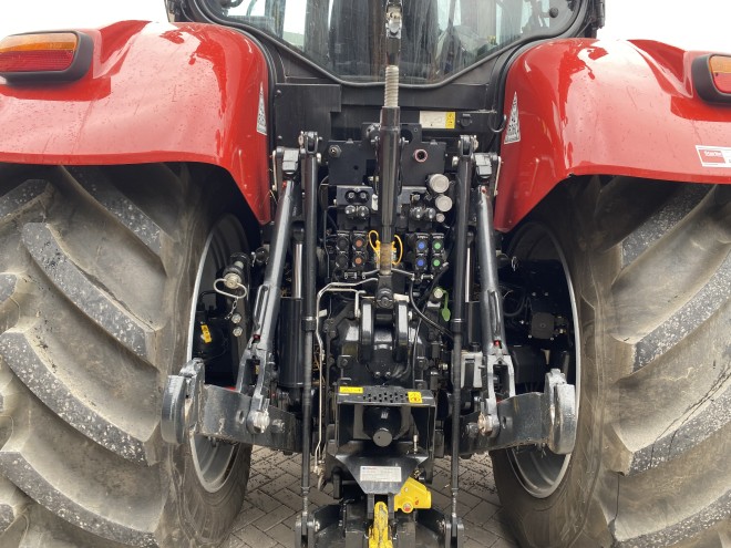 Case IH Puma 220 Powershift, Front linkage, Front pto, Dual motion seat Accuguide ready