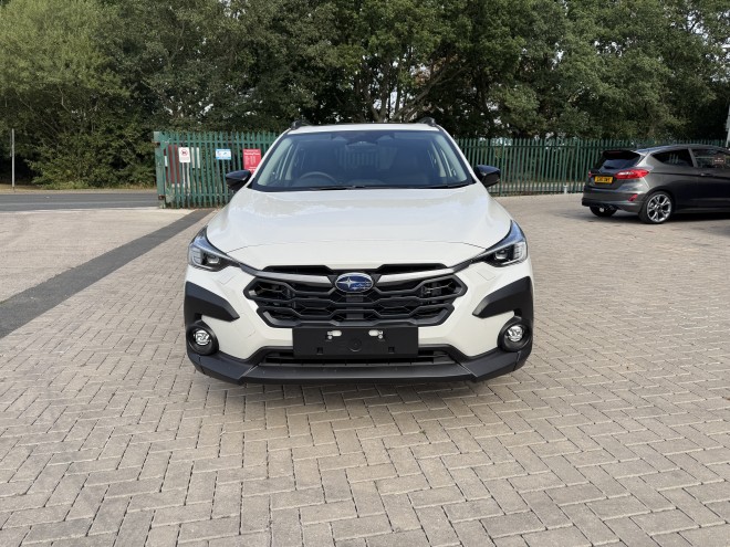 Subaru Crosstrek Touring 2.0 e-Boxer AT AWD Crystal White Pearl