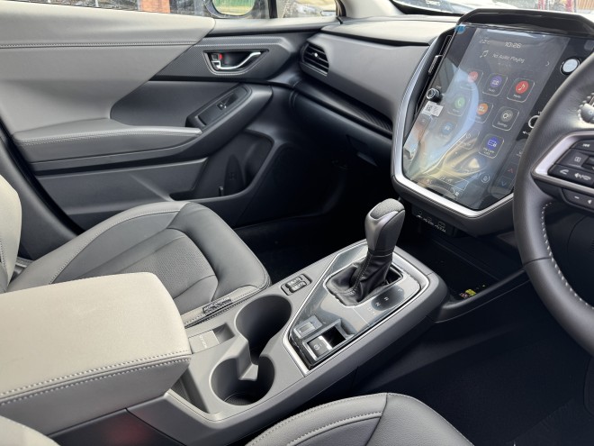 Subaru Crosstrek Touring 2.0 e-Boxer AT AWD Crystal White Pearl