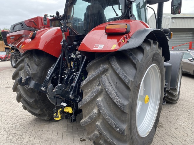 Case IH Puma 220 Powershift, Front linkage, Front pto, Dual motion seat Accuguide ready