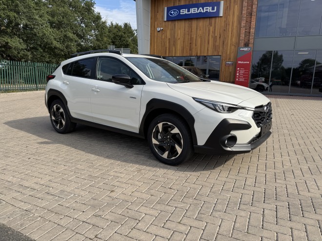 Subaru Crosstrek Touring 2.0 e-Boxer AT AWD Crystal White Pearl