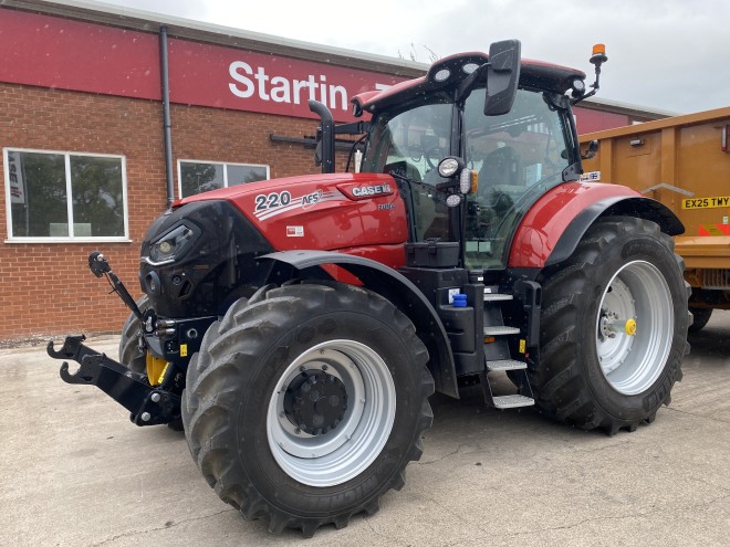 Case IH Puma 220 Powershift, Front linkage, Front pto, Dual motion seat Accuguide ready