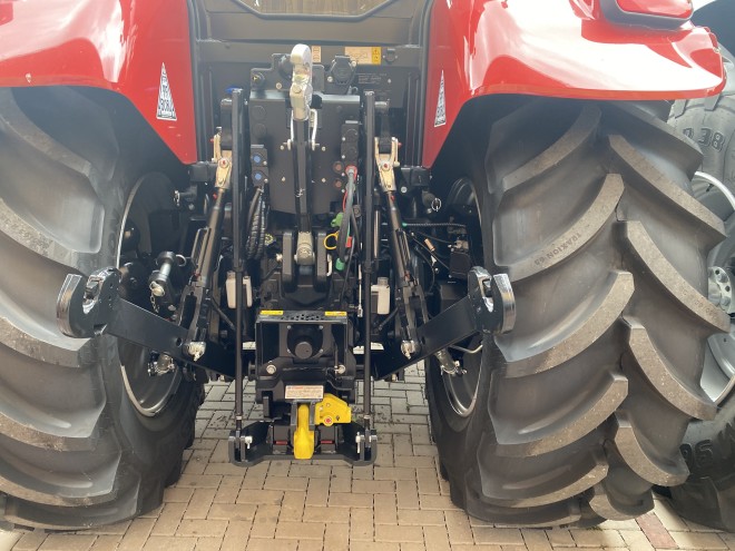 Case IH Puma 150 Semi Powershift Front Linkage