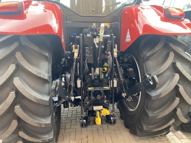 Case IH Puma 150 Semi Powershift Front Linkage