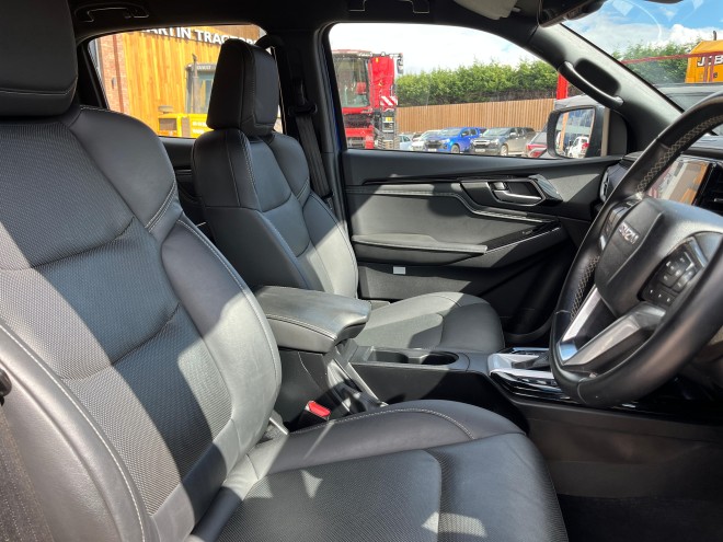 Isuzu D-max 1.9 V-Cross Double Cab 4x4 Auto
