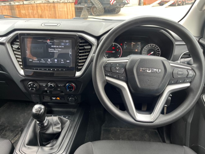 Isuzu D-Max DL20 Double Cab Mercury Silver