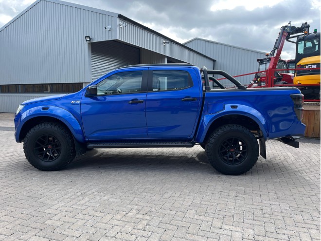 Isuzu D Max Arctic Trucks AT35 Auto