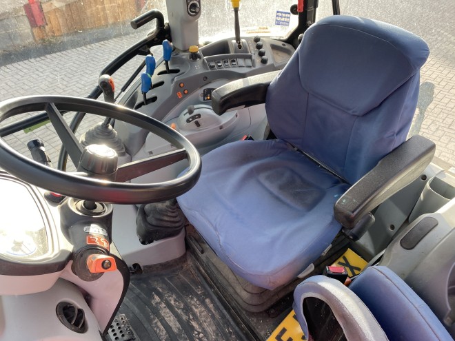 New Holland T5.105 Hi-lo Power shuttle