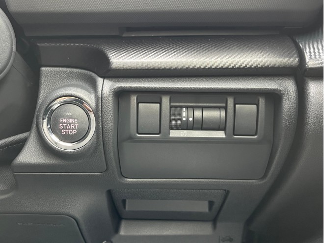 Subaru Crosstrek Touring 2.0 e-Boxer AT AWD YH Crystal Black Silica