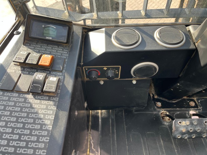 JCB 926 4WD C/W Pallet Tines