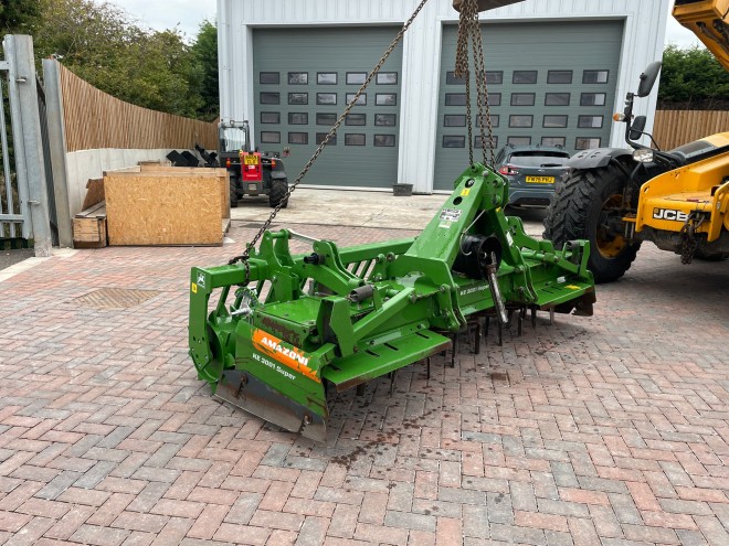 Amazone KE 3001 C/W 500mm Packer