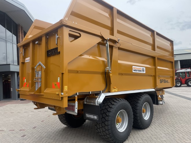Richard Western SF18 HS Plus Silage Trailer with Air and Hydraulic brakes