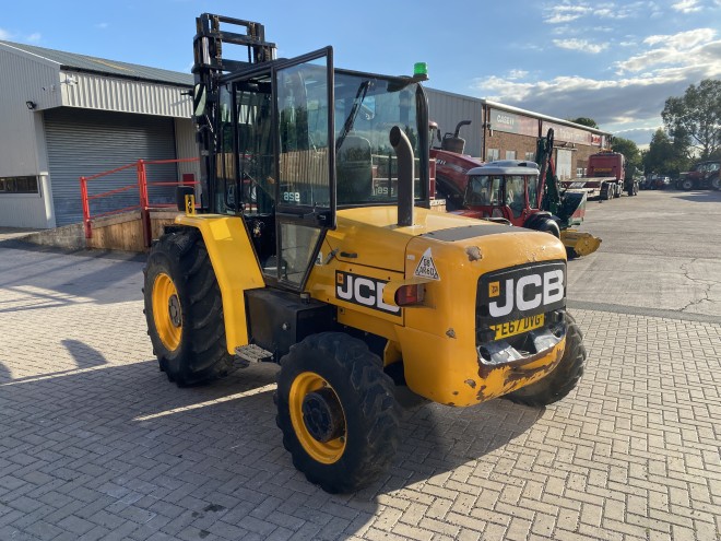 JCB 926 4WD C/W Pallet Tines