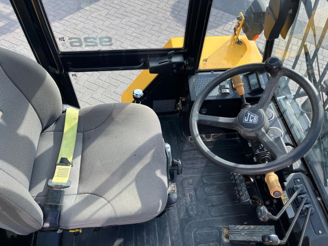 JCB 926 4WD C/W Pallet Tines