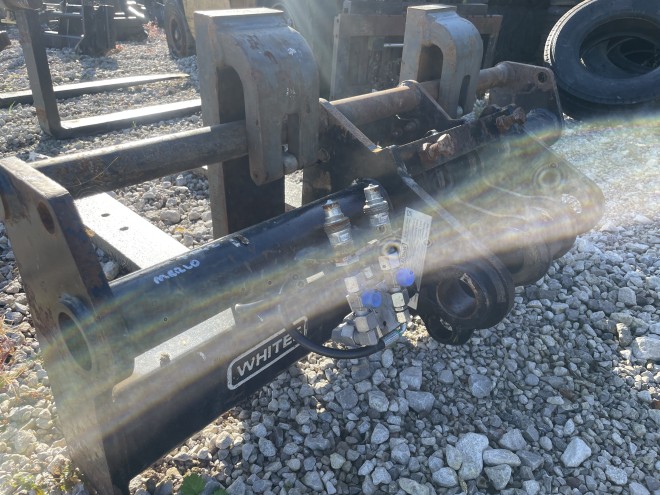 Weidemann 7042 Merlo Headstock with Pallet tines