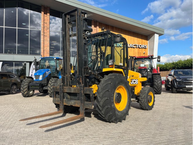 JCB 926 4WD C/W Pallet Tines