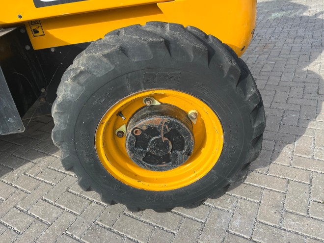 JCB 926 4WD C/W Pallet Tines