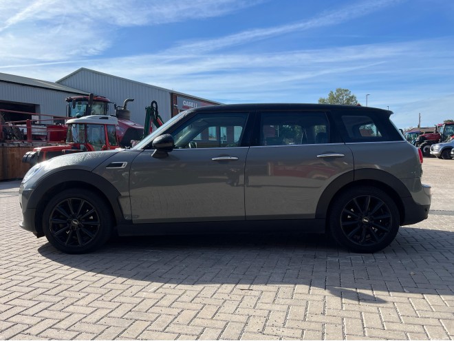 Mini Cooper Cooper D 2.0 6dr Auto