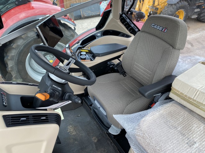 Case IH Puma 220 AFS Connect Powerdrive full powershift C/w Front Linkage Pro 1200 Screen