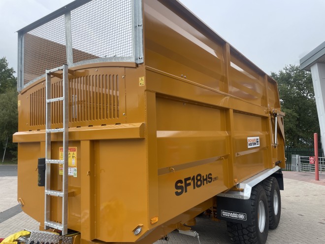 Richard Western SF18 HS Plus Silage Trailer with Air and Hydraulic brakes