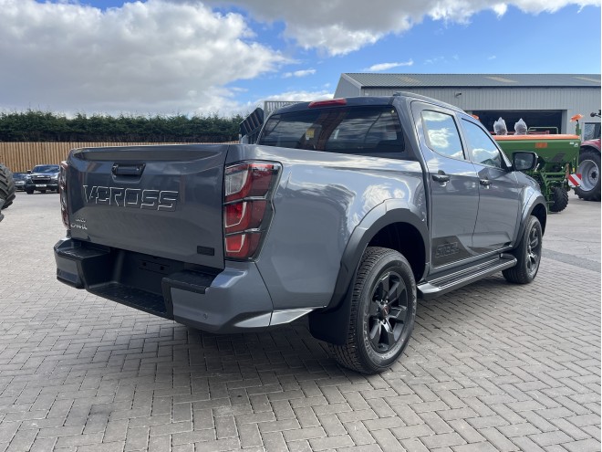Isuzu D-Max V-Cross Steel Edition Auto