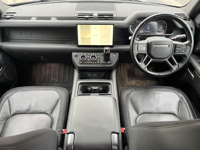 Land Rover Defender 3.0 D300 Hard Top X-Dynamic HSE Auto Commercial
