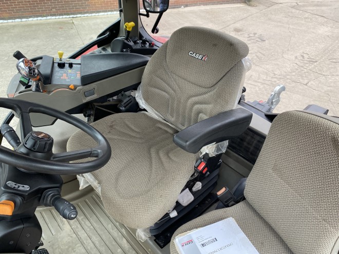 Case IH Maxxum 145 Active drive 8 C/W Front linkage and Loader ready