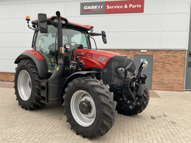 Case IH Maxxum 145 Active drive 8 C/W Front linkage and Loader ready