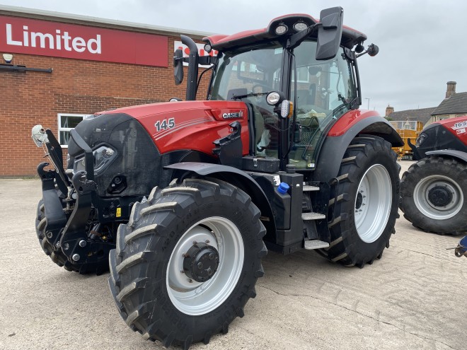 Case IH Maxxum 145 Active drive 8 C/W Front linkage and Loader ready
